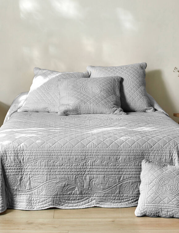 Couvre-lit uni style boutis Cassandre  (gris perle) Couvre-lit uni style boutis Cassandre  (gris perle)